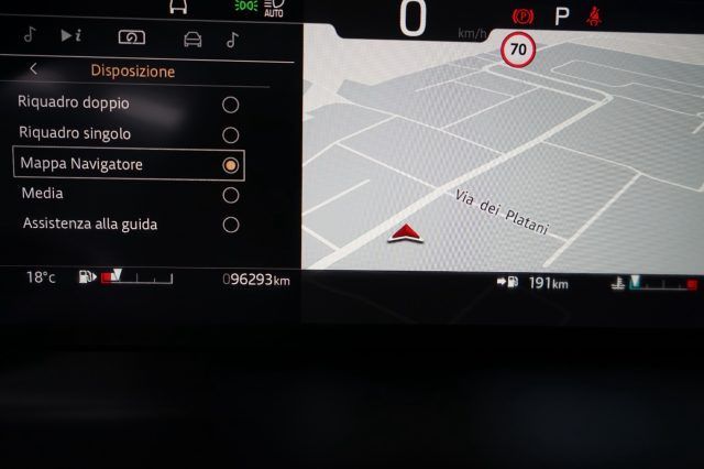 Land Rover Discovery Sport 2021