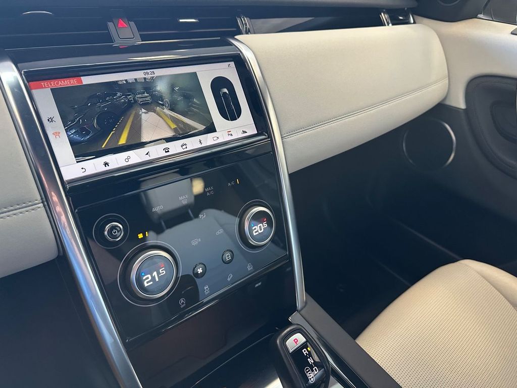 Land Rover Discovery Sport 2020