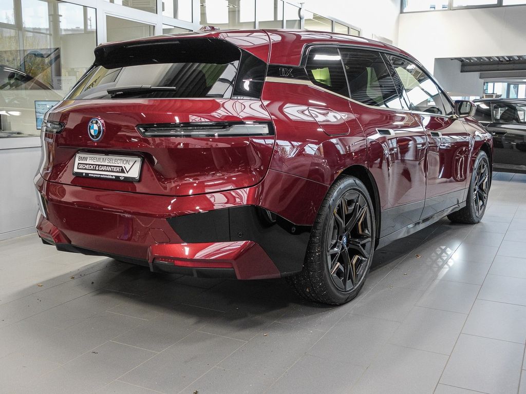 BMW iX 2023