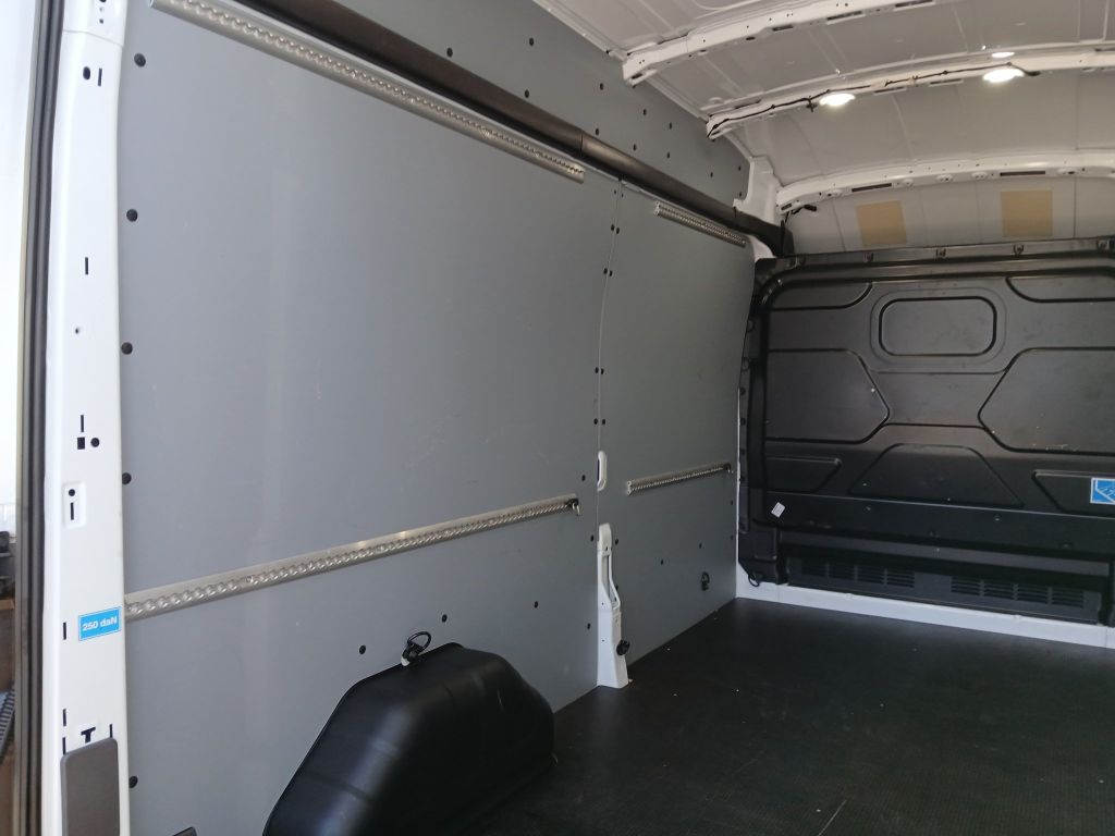 Ford Transit 2025