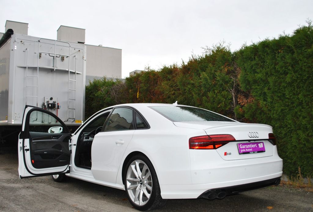 Audi S8 2017