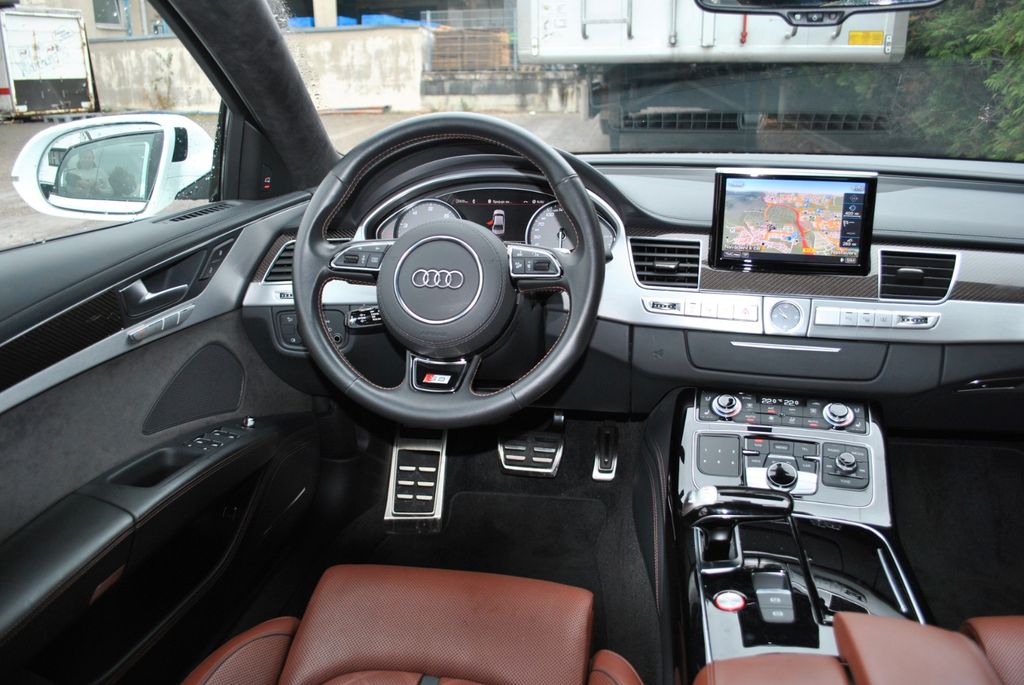 Audi S8 2017