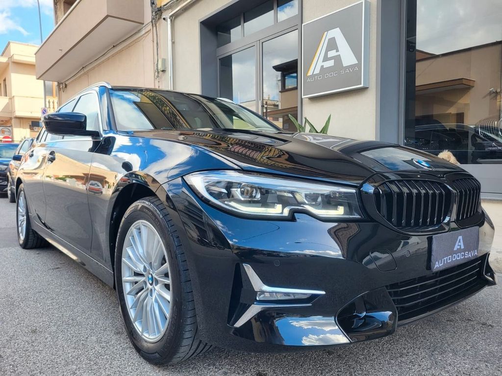 BMW 318 2022