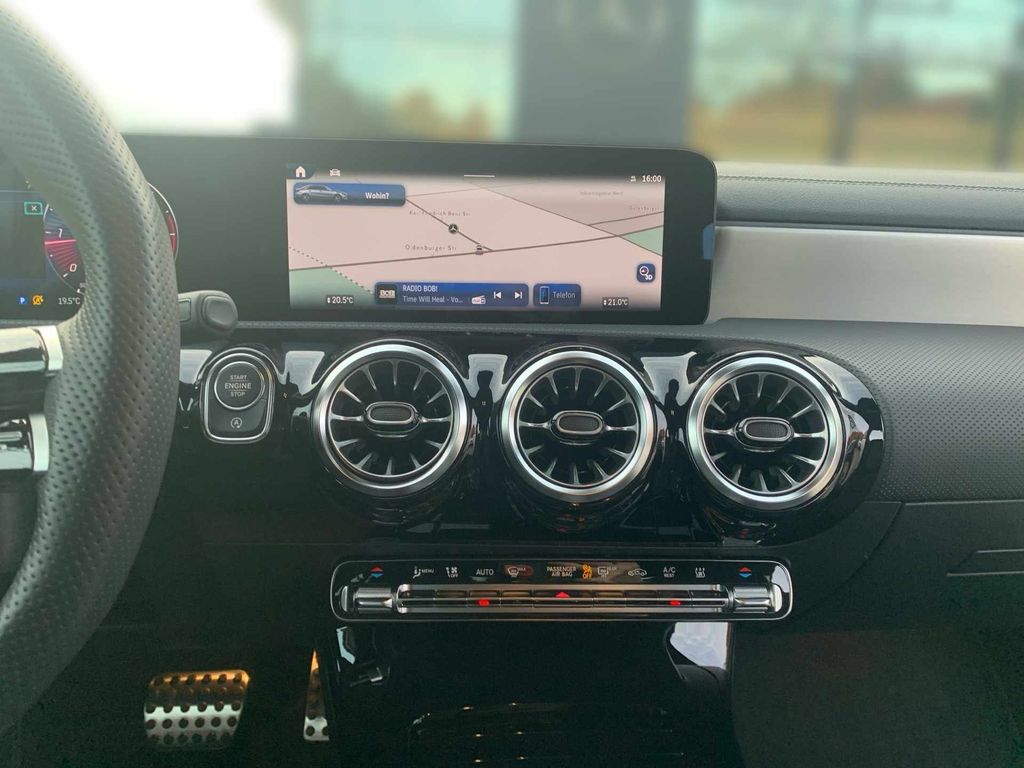 Mercedes-Benz A 220 2023