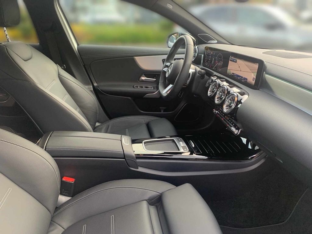 Mercedes-Benz A 220 2023