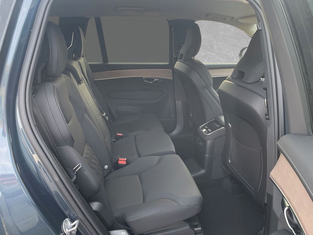 Volvo XC90 2025