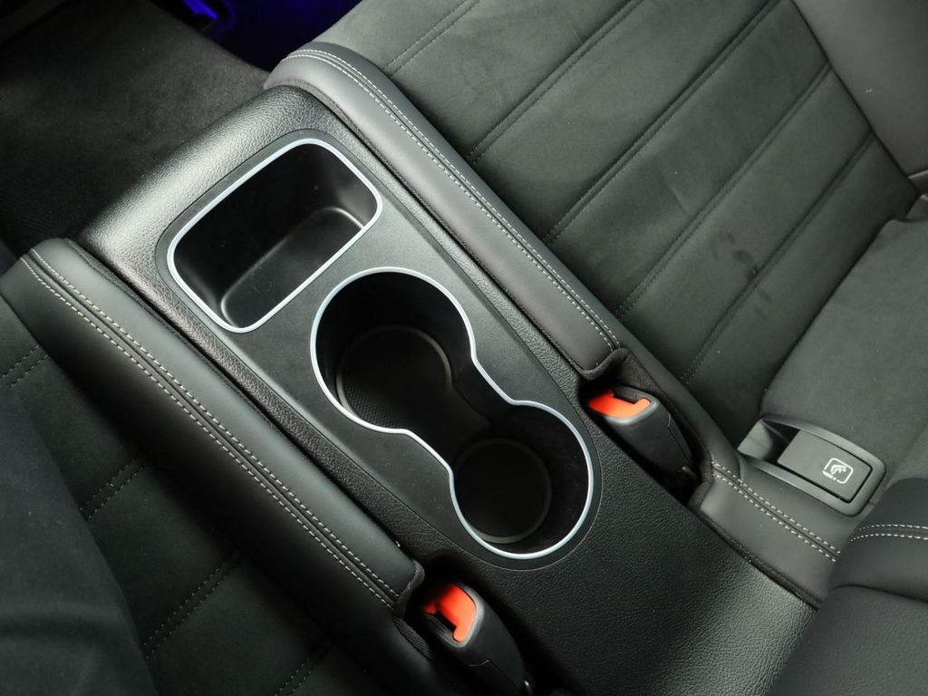 Mercedes-Benz CLE 200 2025