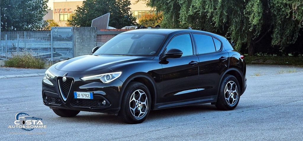 Alfa Romeo Stelvio 2022
