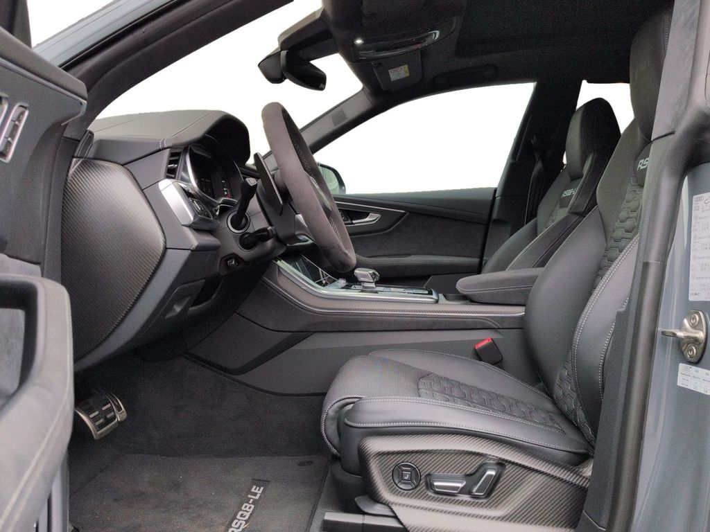 Audi RSQ8 2025
