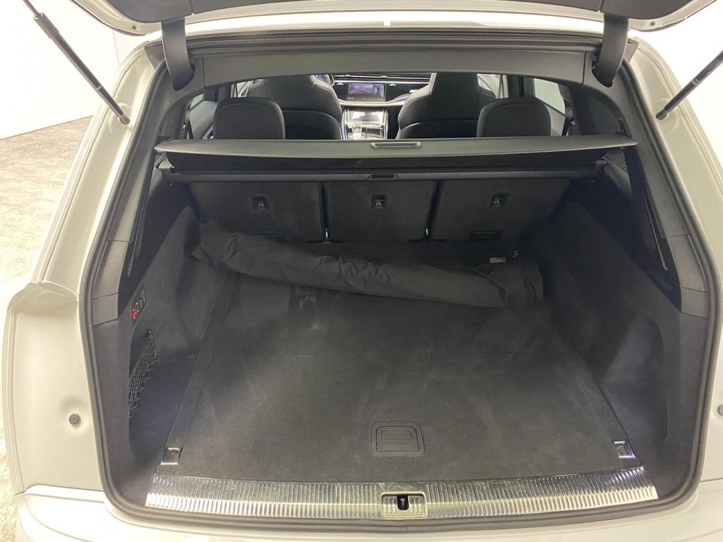 Audi Q7 2024
