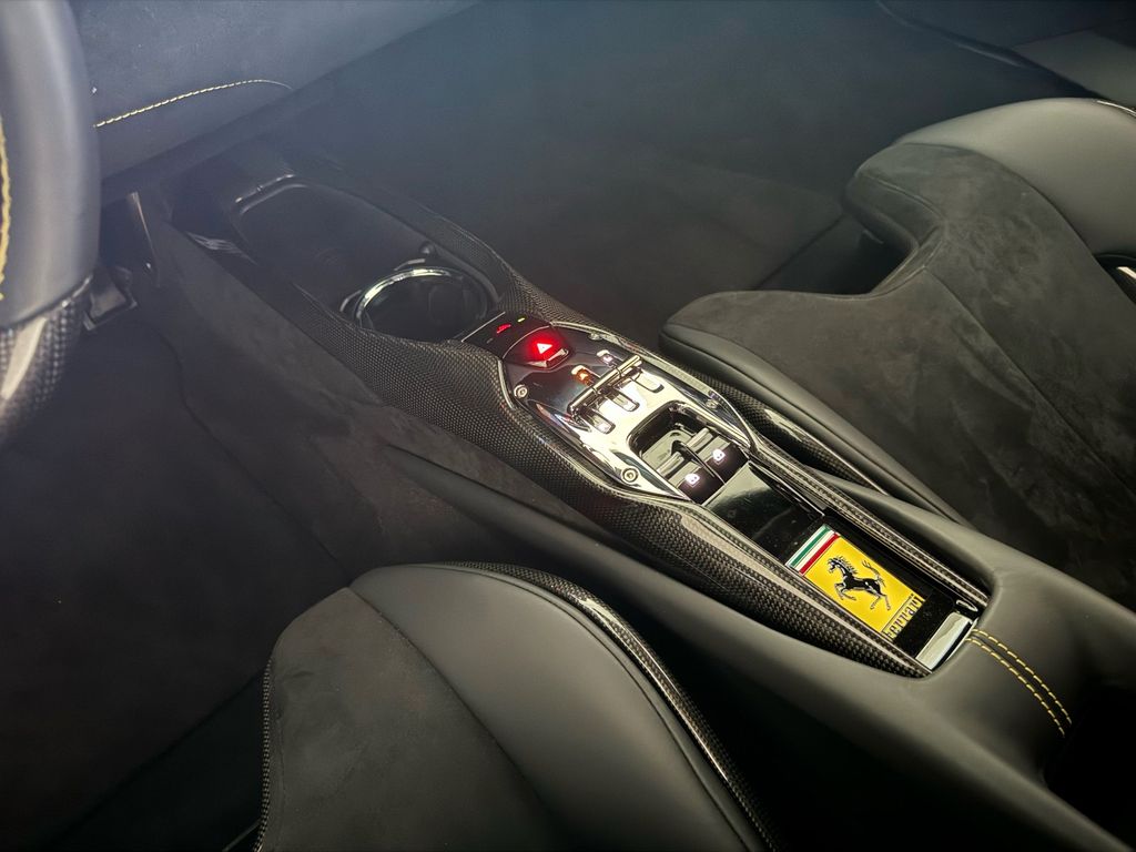 Ferrari 296 GTB 2023