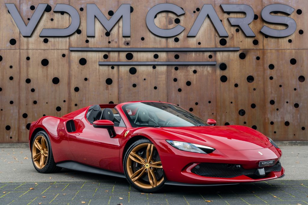 Ferrari 296 GTS 2025