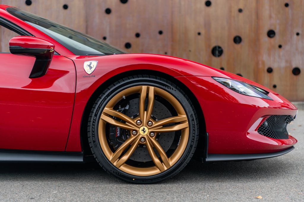 Ferrari 296 GTS 2025