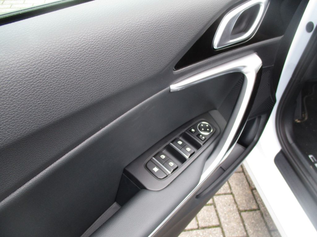 Kia cee'd / Ceed 2025