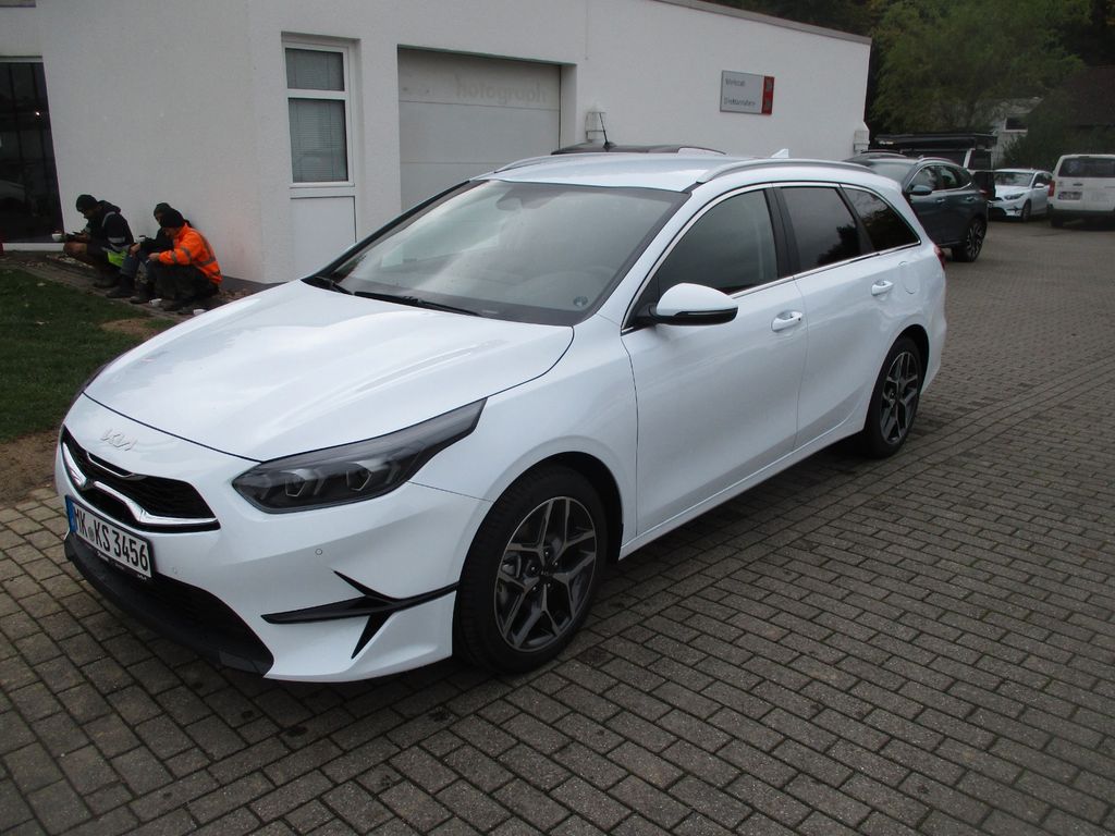 Kia cee'd / Ceed 2025