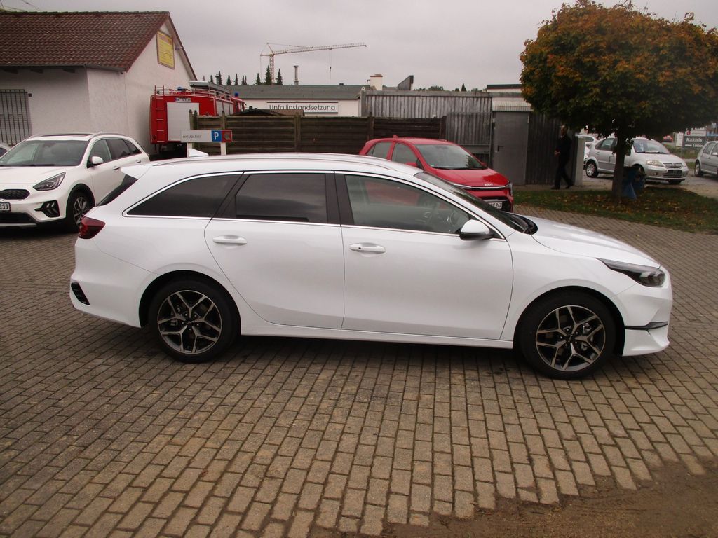 Kia cee'd / Ceed 2025