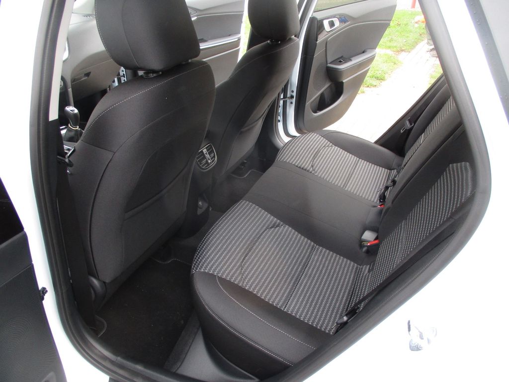 Kia cee'd / Ceed 2025