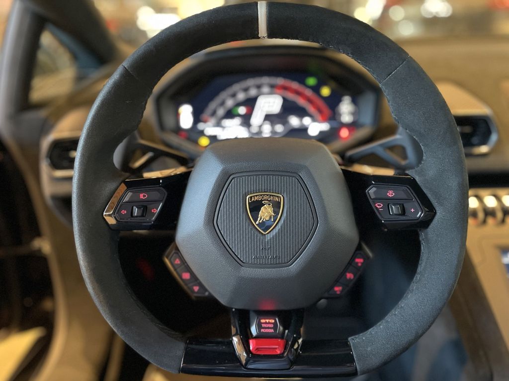 Lamborghini Huracán 2022