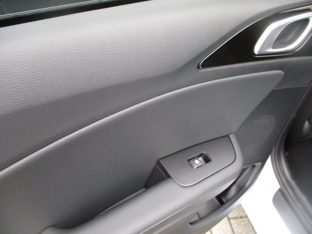 Kia cee'd / Ceed 2025