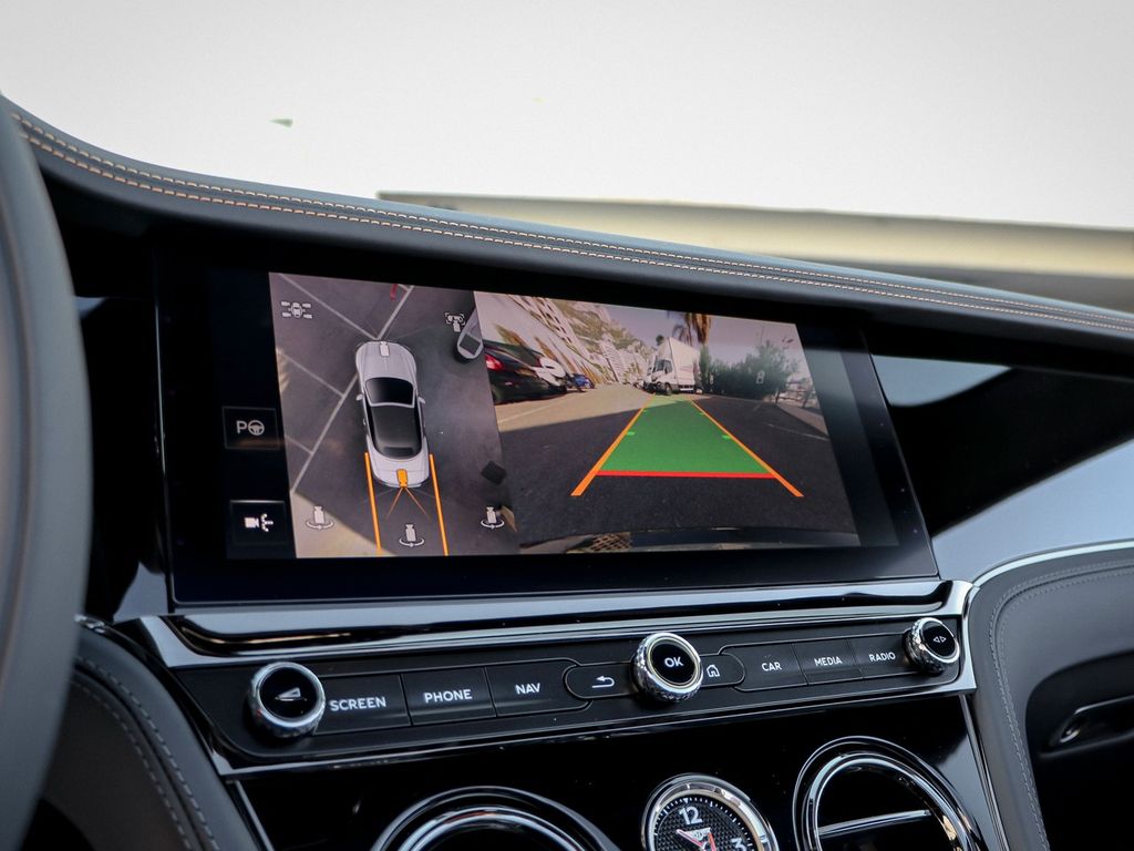 Bentley Continental GTC 2025