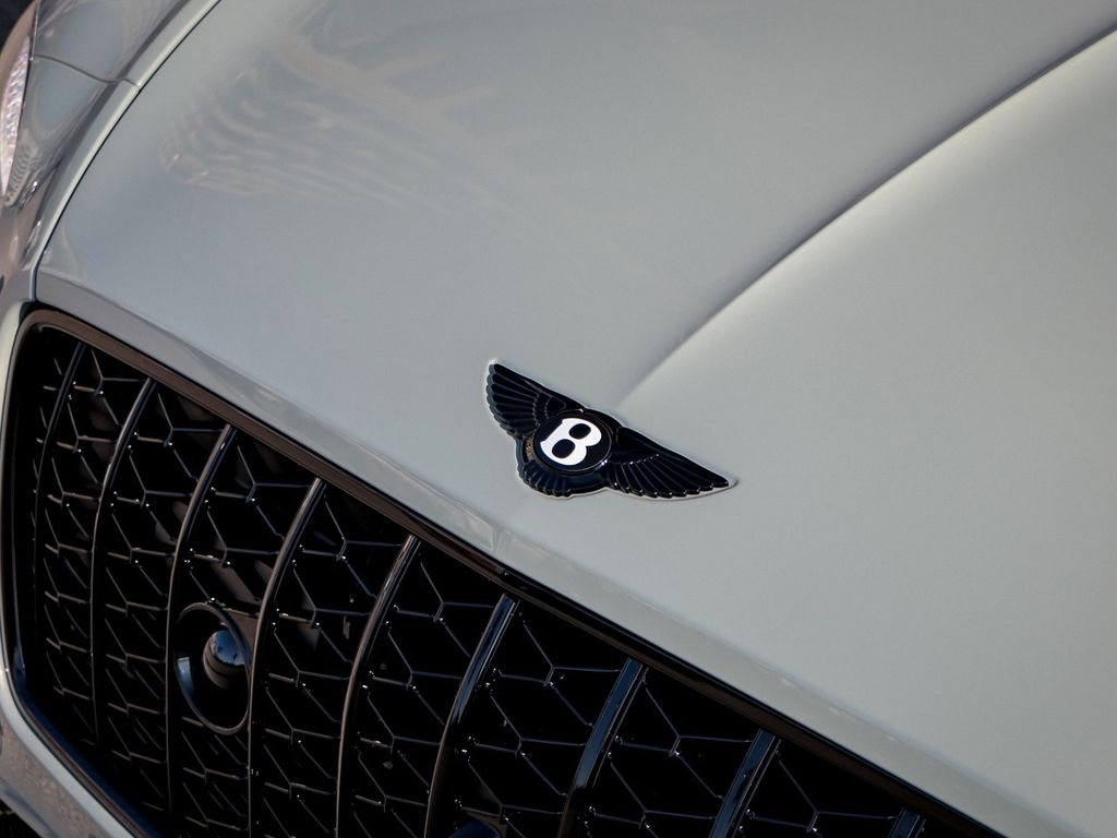 Bentley Continental GTC 2025