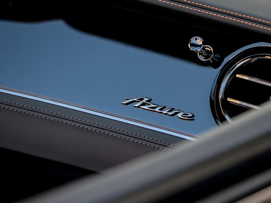 Bentley Continental GTC 2025