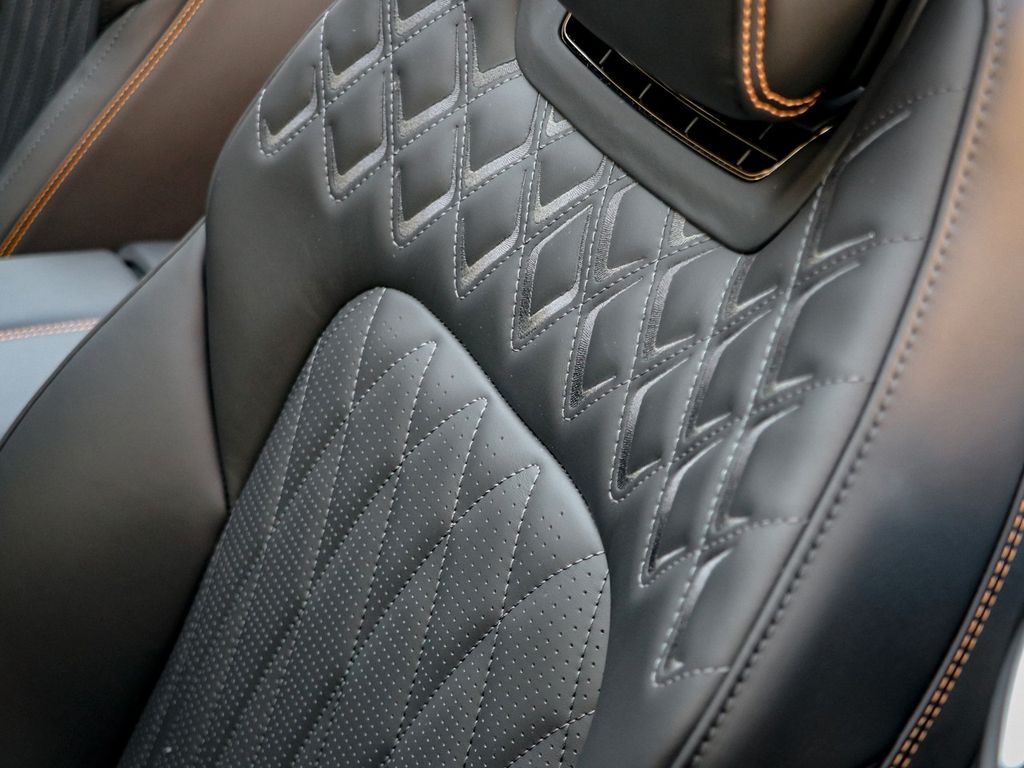 Bentley Continental GTC 2025