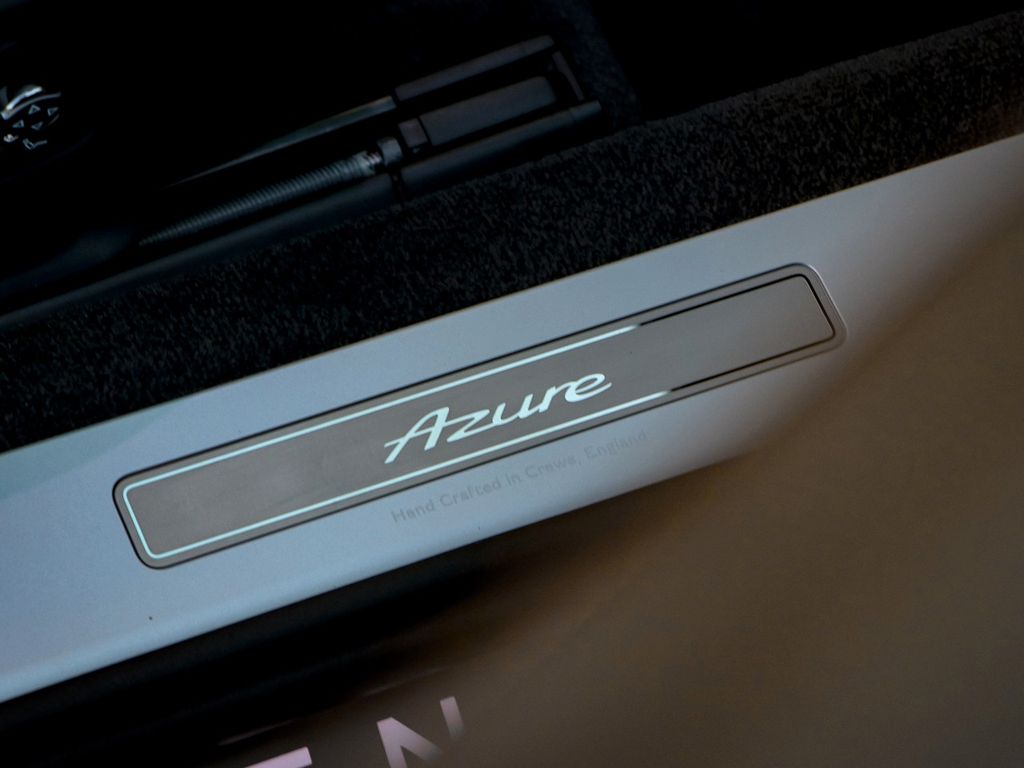 Bentley Continental GTC 2025