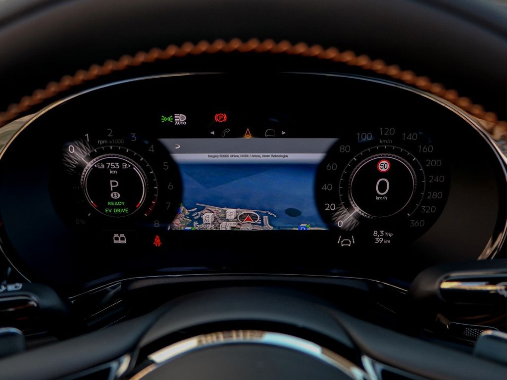 Bentley Continental GTC 2025