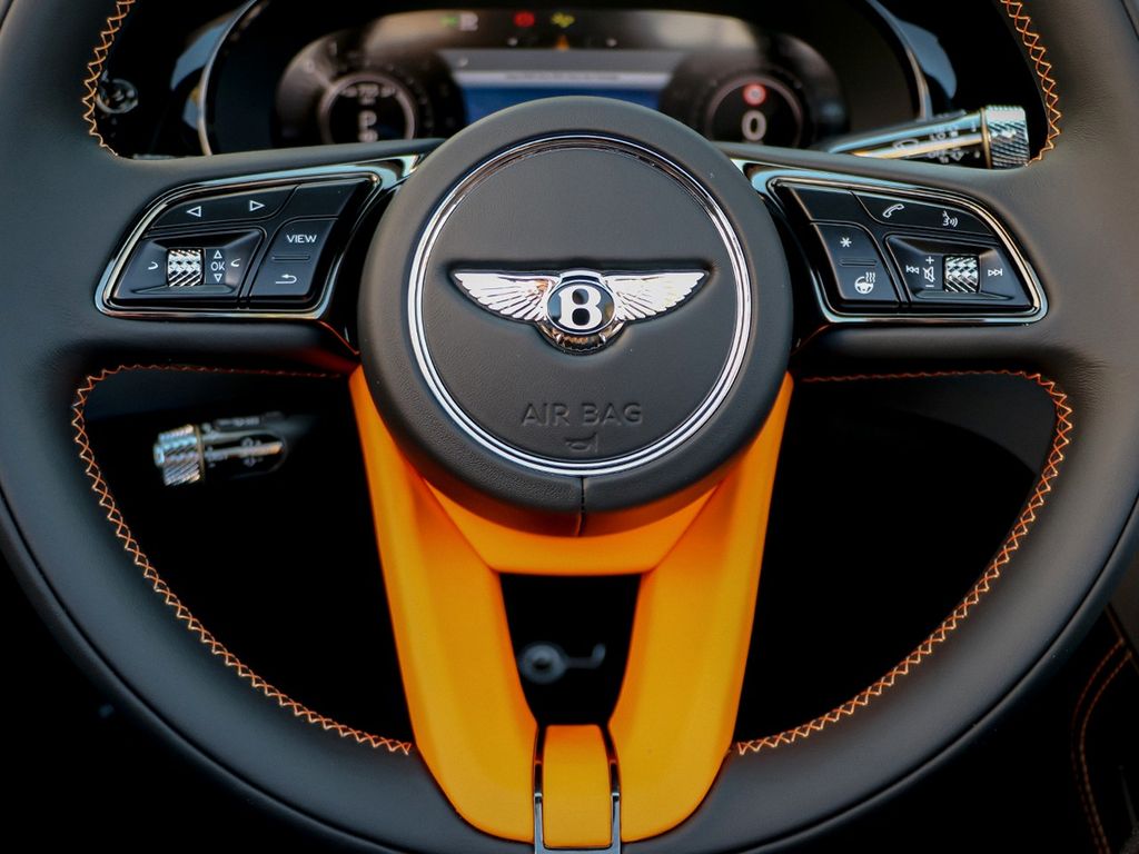 Bentley Continental GTC 2025