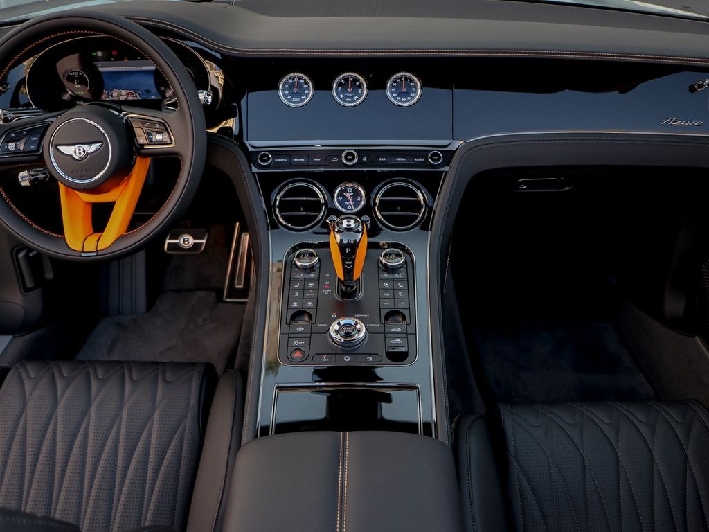Bentley Continental GTC 2025