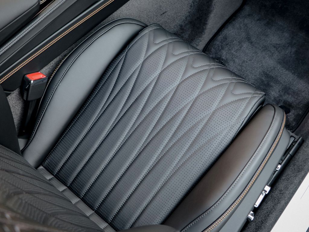 Bentley Continental GTC 2025