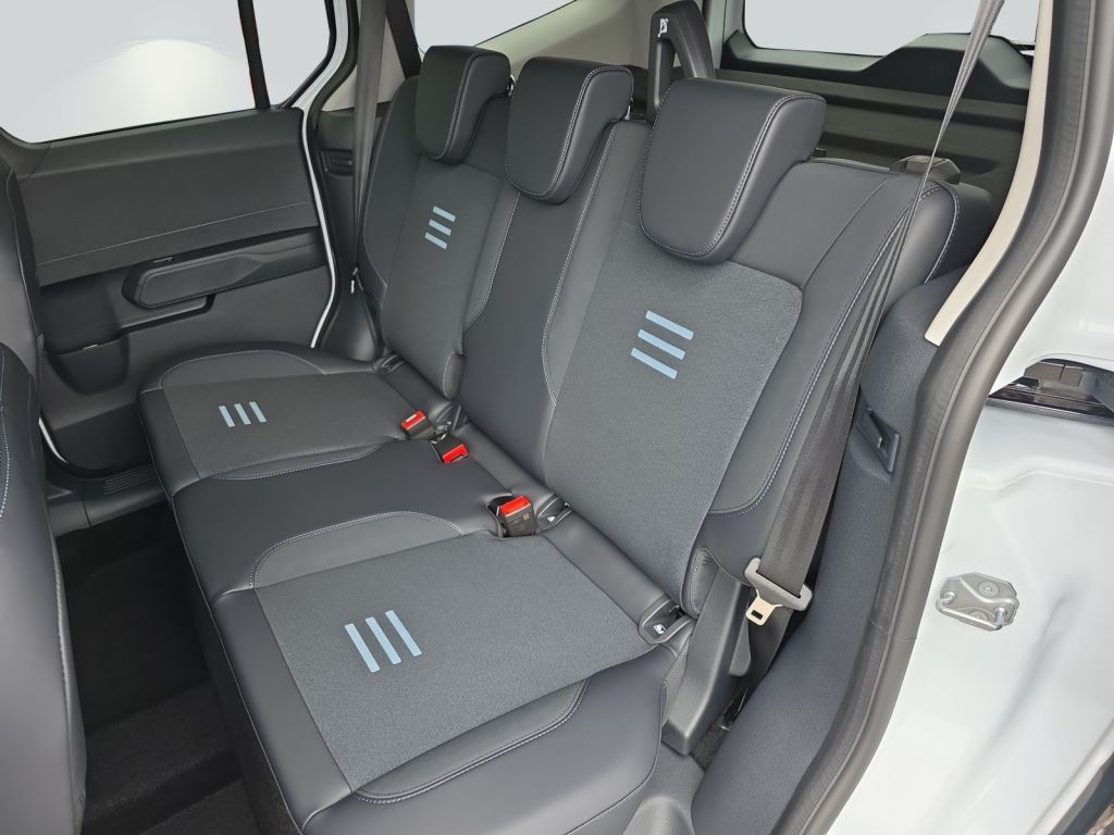 Ford Tourneo Courier 2025