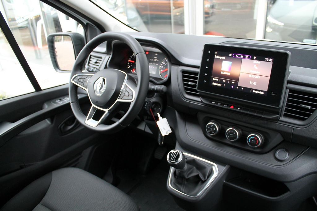 Renault Trafic 2025