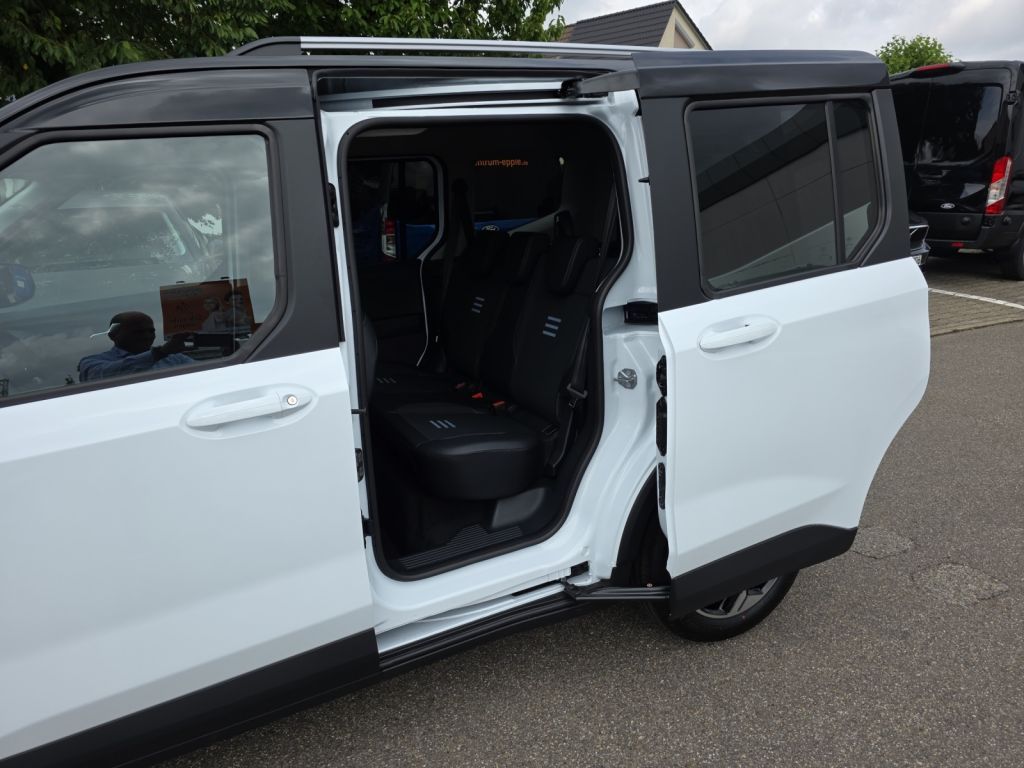 Ford Tourneo Courier 2025