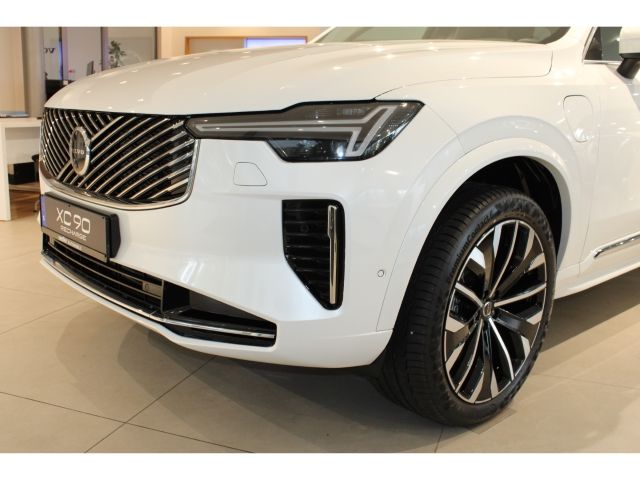 Volvo XC90 2025