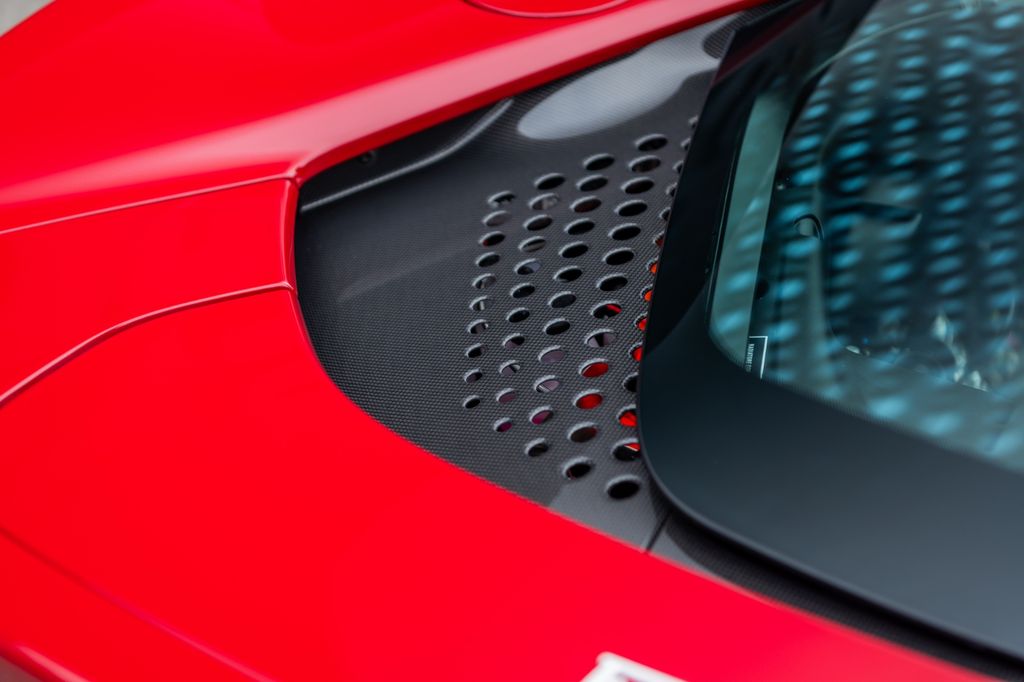 Ferrari SF90 2025