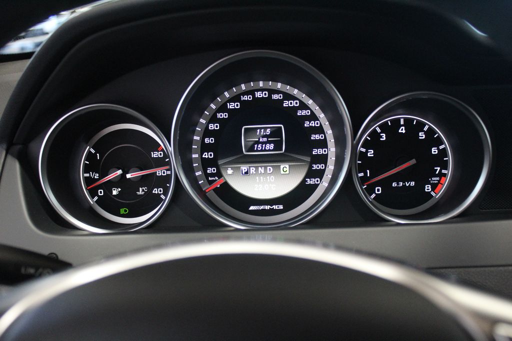 Mercedes-Benz C 63 AMG 2012