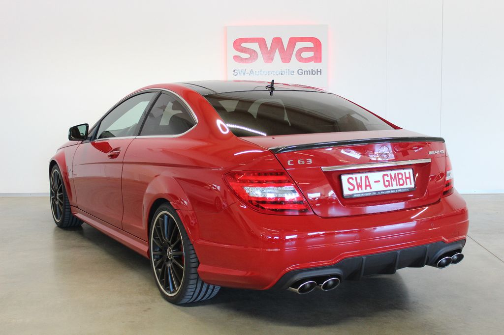 Mercedes-Benz C 63 AMG 2012