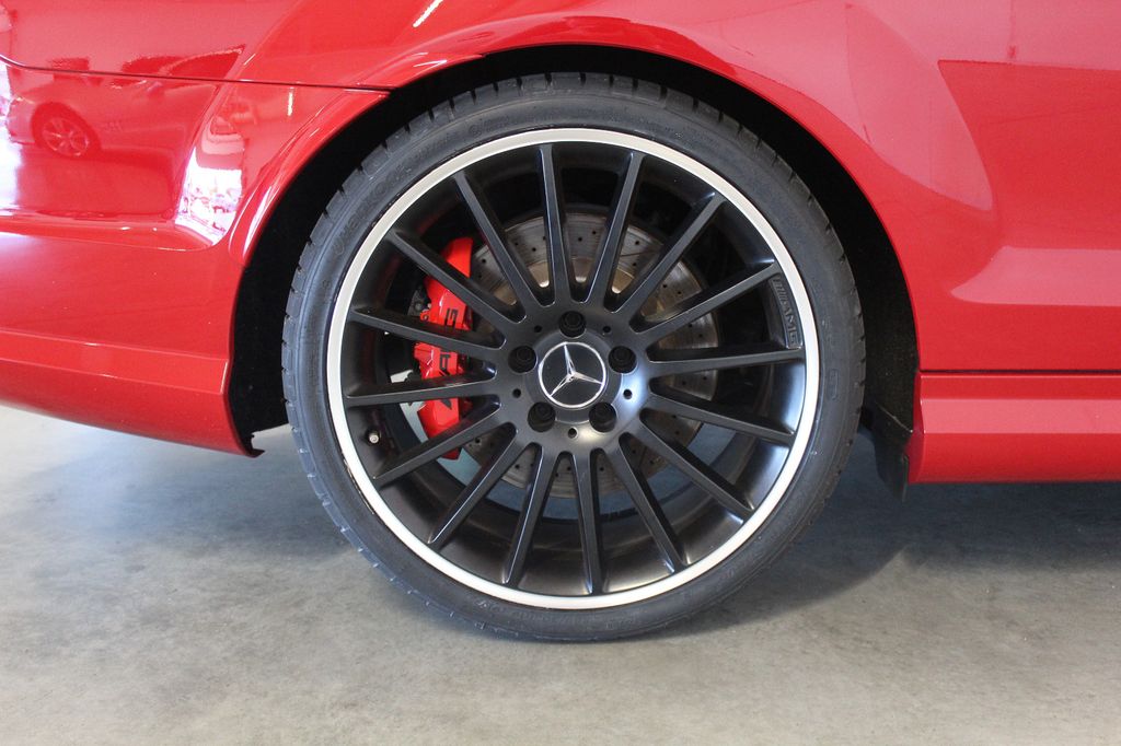 Mercedes-Benz C 63 AMG 2012