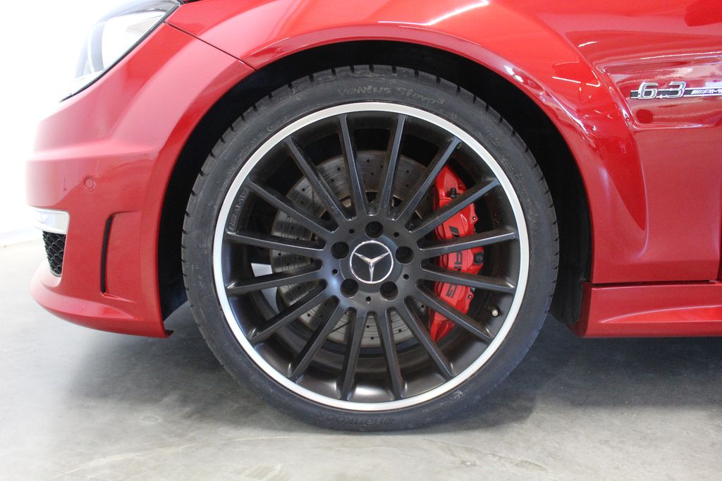 Mercedes-Benz C 63 AMG 2012