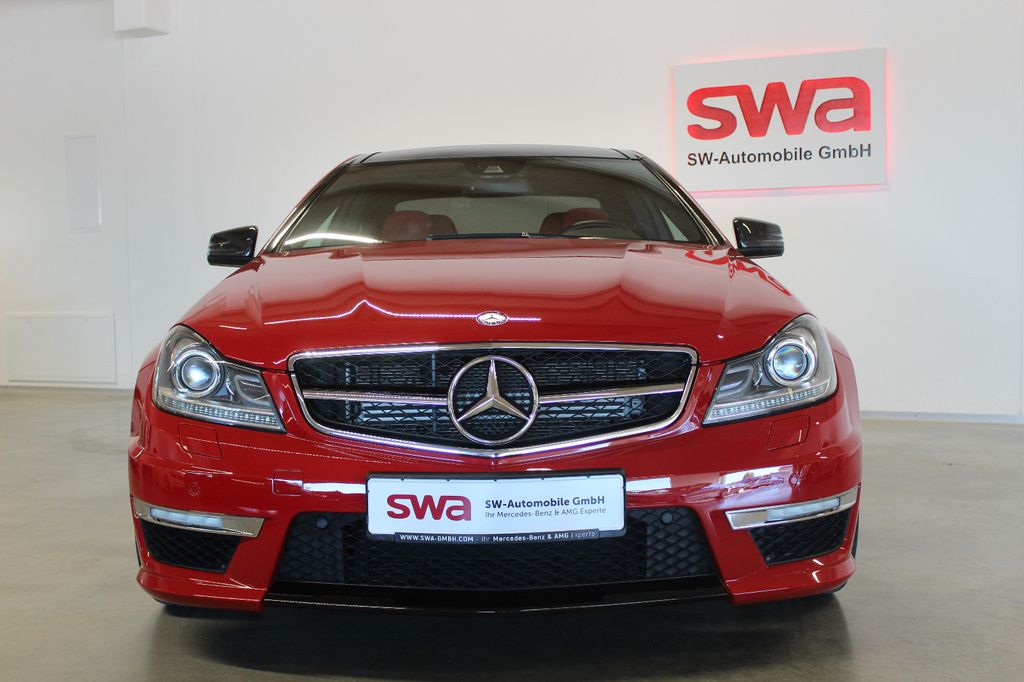 Mercedes-Benz C 63 AMG 2012