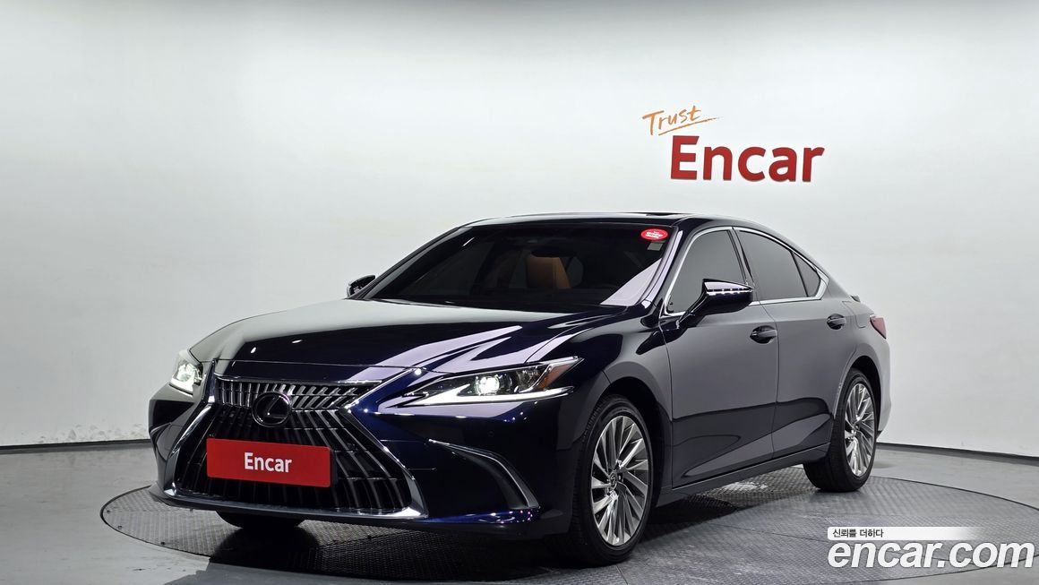 Lexus ES 2023