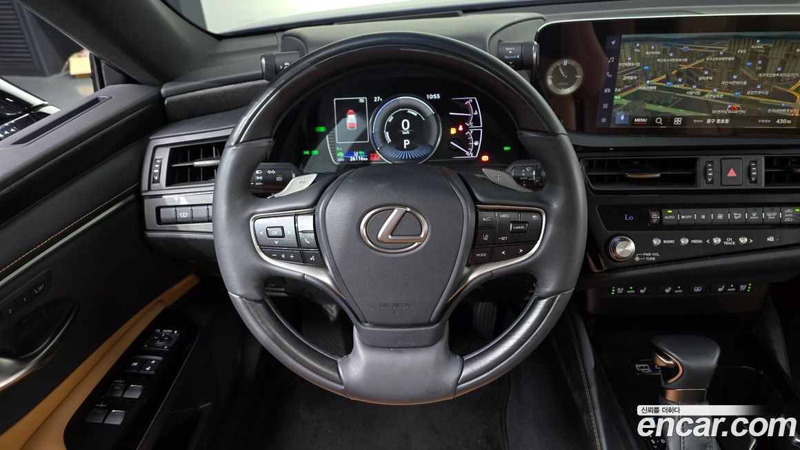 Lexus ES 2023