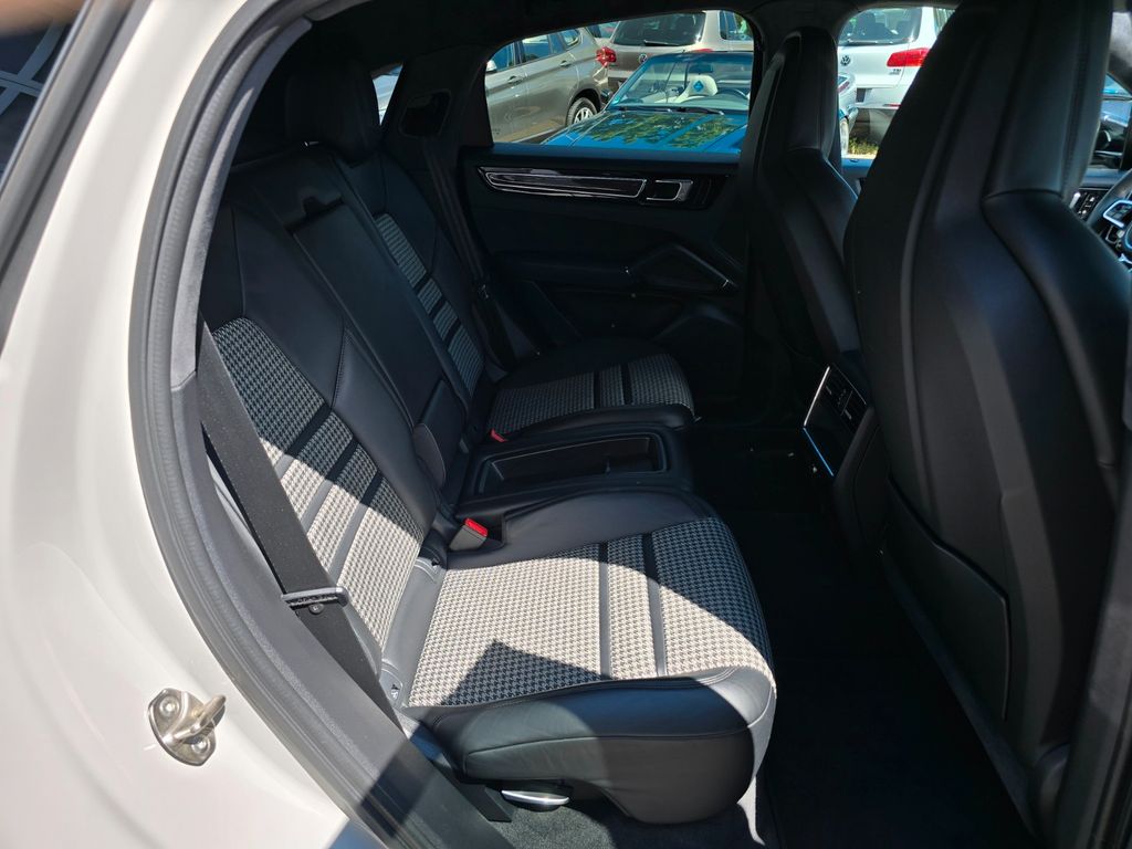 Porsche Cayenne 2020