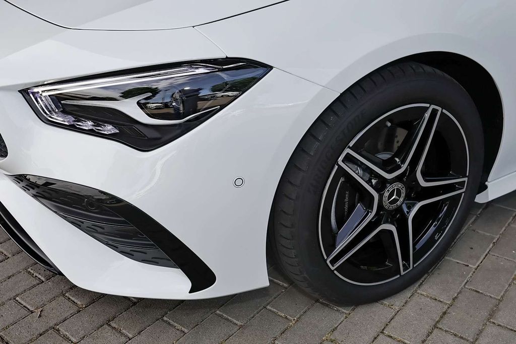 Mercedes-Benz CLA 200 2025