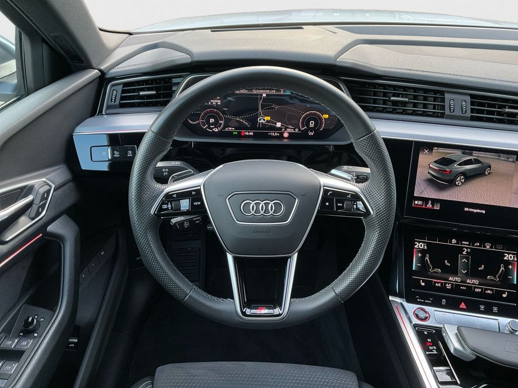Audi e-tron 2022