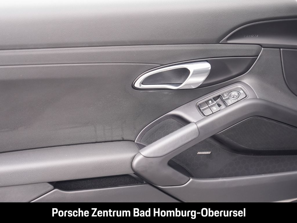 Porsche Boxster 2024
