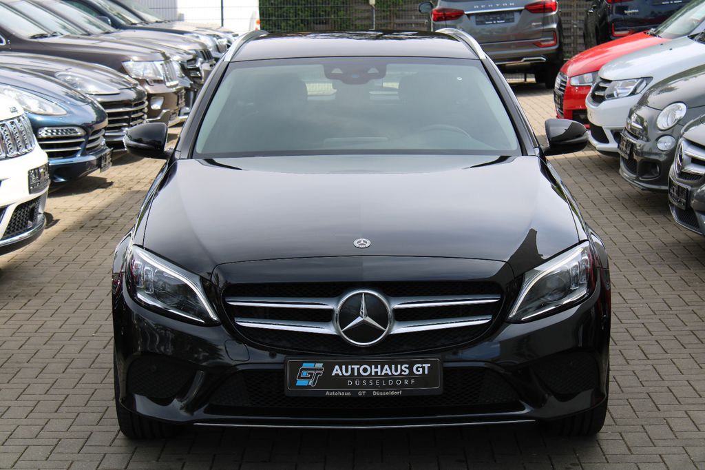 Mercedes-Benz C 300 2021