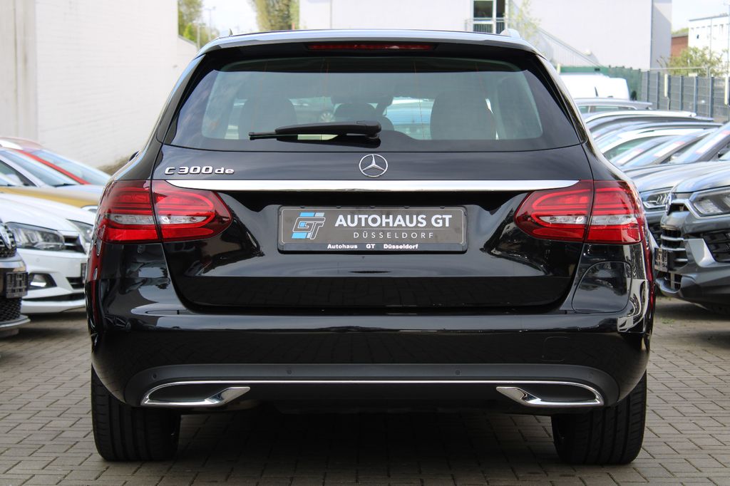 Mercedes-Benz C 300 2021